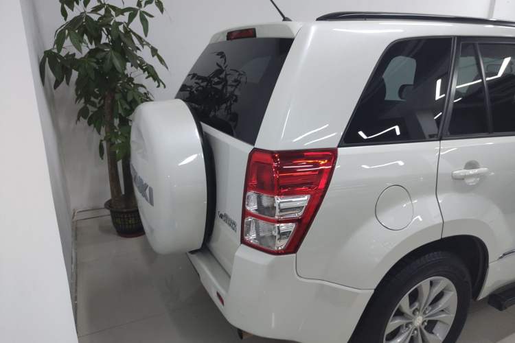 Used Suzuki Grand Vitara 2012 2.4L AT Luxury Navigation 5-Door Version Rear
