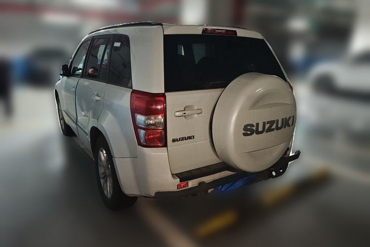 Used Suzuki Grand Vitara 2012 2.4L MT Luxury Navigation 5-Door Version Rear Left 45 Deg