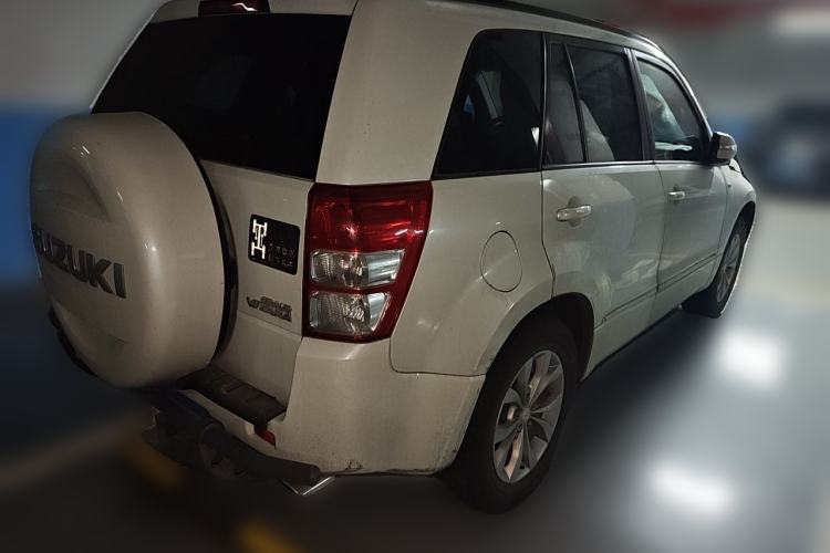 Used Suzuki Grand Vitara 2012 2.4L MT Luxury Navigation 5-Door Version Rear Right 45 Deg