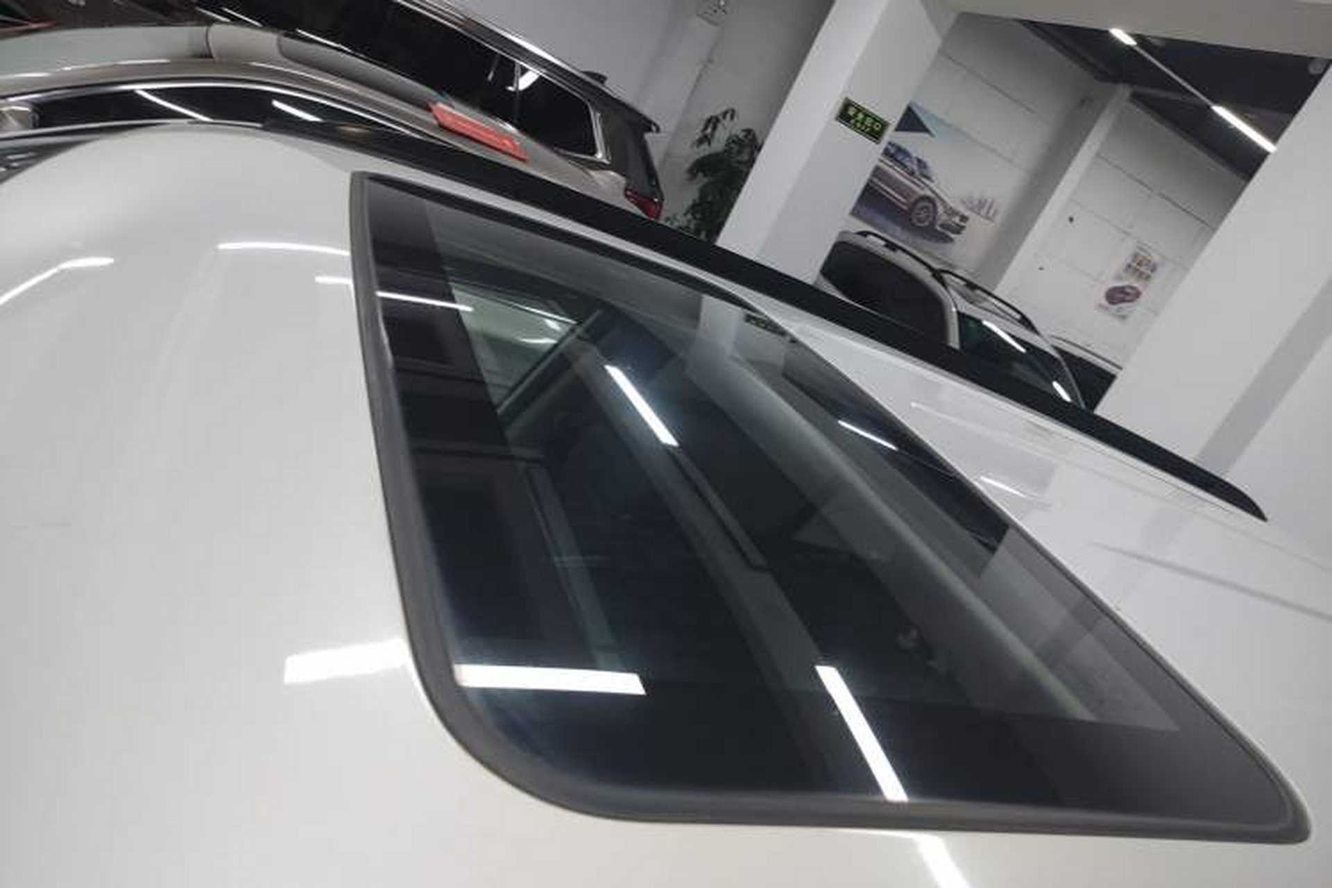 Used Suzuki Grand Vitara 2012 2.4L AT Luxury Navigation 5-Door Version Roof