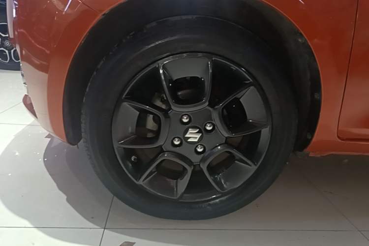 Used Suzuki Ignis 2017 1.2L CVT Luxury Edition Left Front Wheel Hub