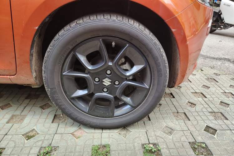 Used Suzuki Ignis 2017 1.2L CVT Luxury Edition Right Front Wheel Hub