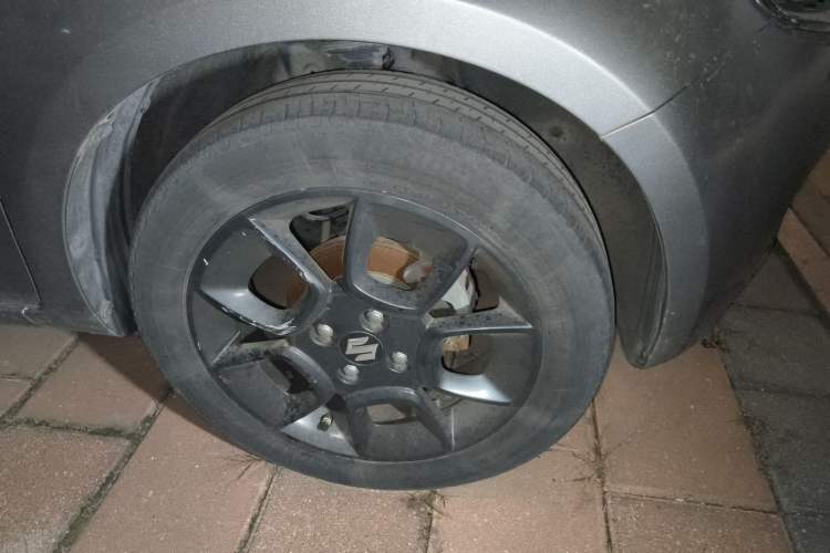 Used Suzuki Ignis 2017 1.2L CVT Luxury Edition Right Front Wheel Hub