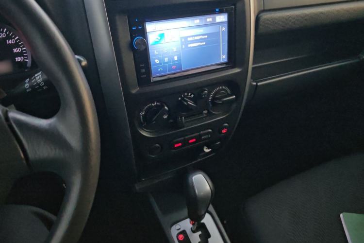 Used Suzuki Jimny 2012 1.3 AT JLX Audio And AC Panel