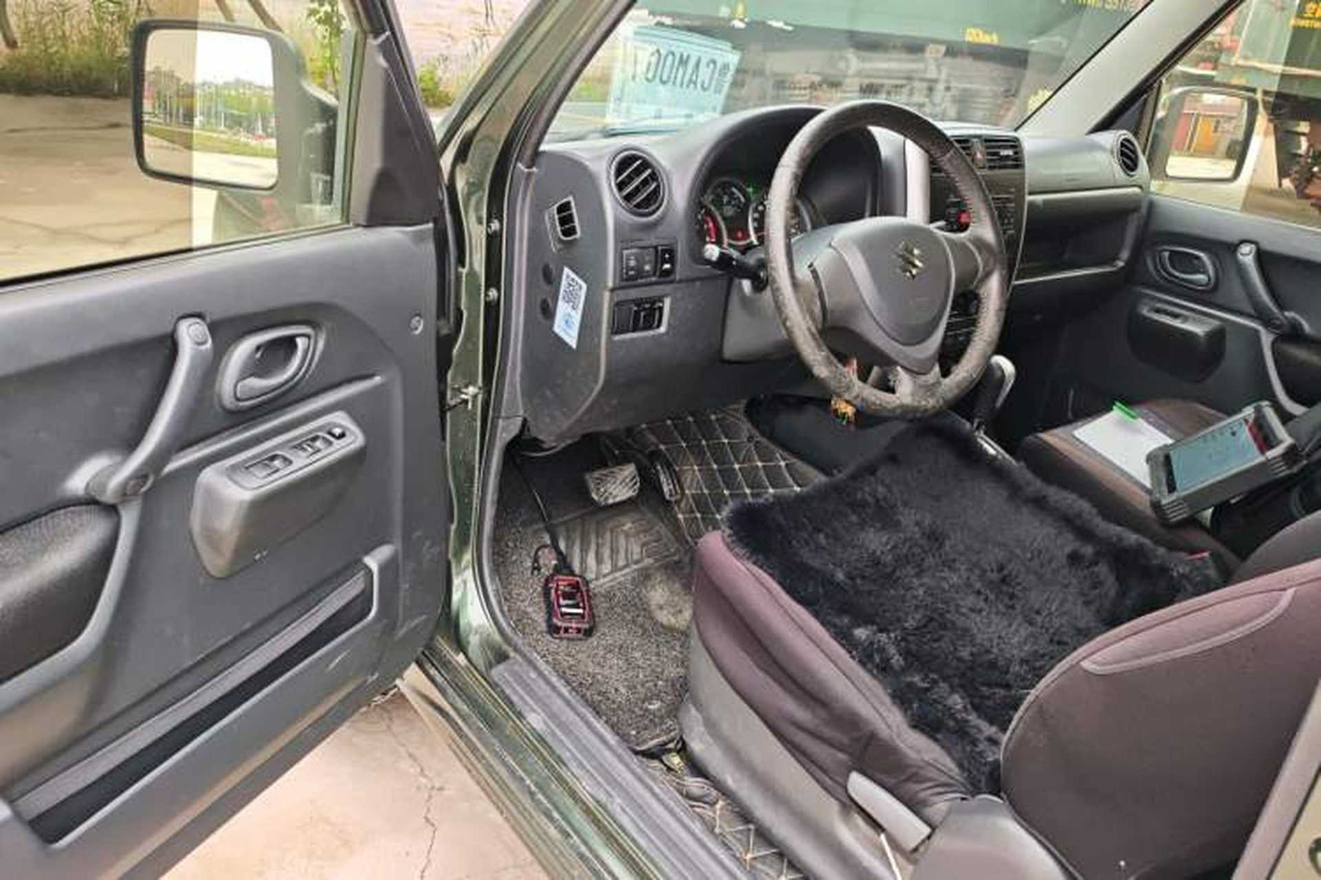 Used Suzuki Jimny 2015 1.3 AT JLX Driver Seat