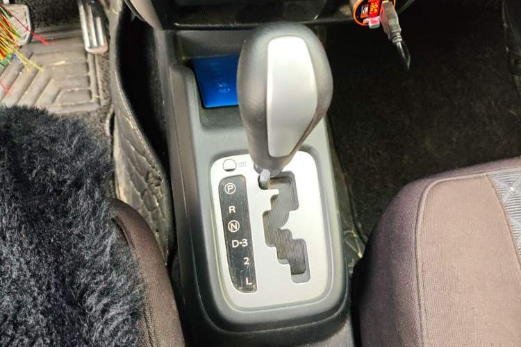 Used Suzuki Jimny 2015 1.3 AT JLX Gear Lever