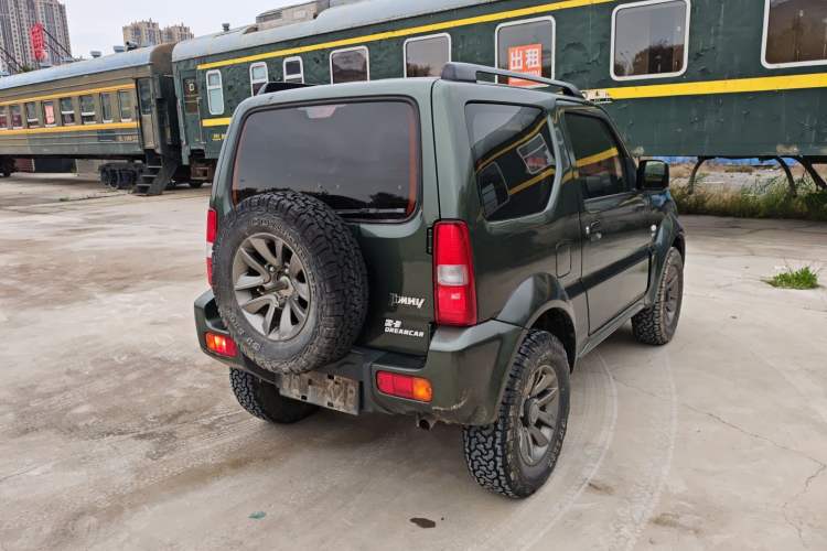 Used Suzuki Jimny 2015 1.3 AT JLX Rear Right 45 Deg