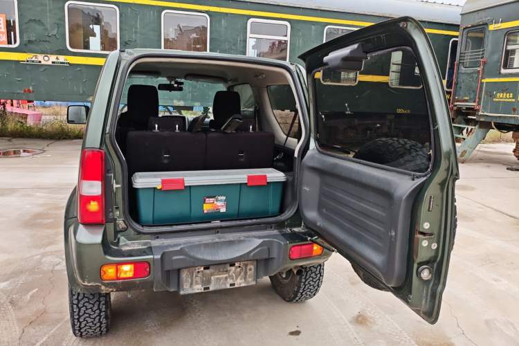 Used Suzuki Jimny 2015 1.3 AT JLX Trunk