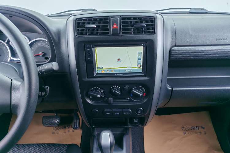 Used Suzuki Jimny 2015 1.3L AT JLX Navigation Edition Audio And AC Panel