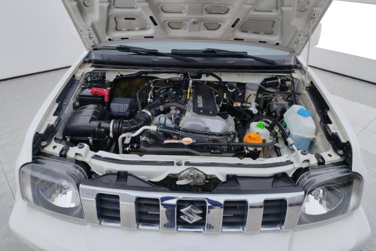 Used Suzuki Jimny 2015 1.3L AT JLX Navigation Edition Engine Bay