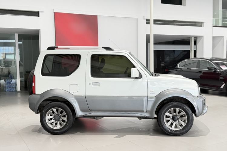 Used Suzuki Jimny 2015 1.3 AT Mode3 Navigation Edition Exterior 2