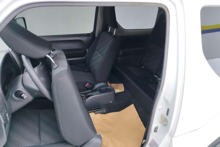 Used Suzuki Jimny 2015 1.3L AT JLX Navigation Edition Right Rear Seat