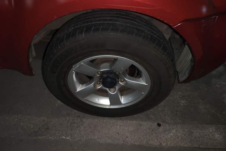 Used Suzuki Jimny 2007 1.3 AT Right Front Wheel Hub
