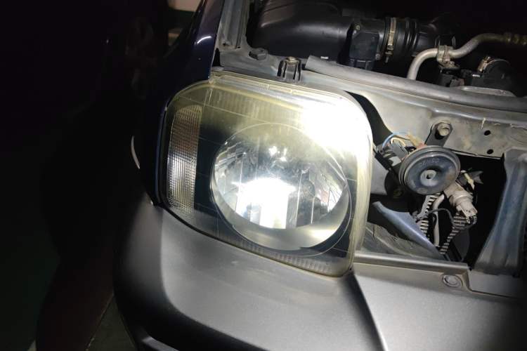 Used Suzuki Jimny 2009 1.3 AT Fashion Edition Right Front Headlight