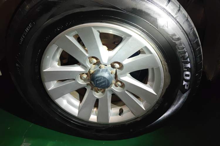 Used Suzuki Jimny 2009 1.3 AT Fashion Edition Right Front Wheel Hub