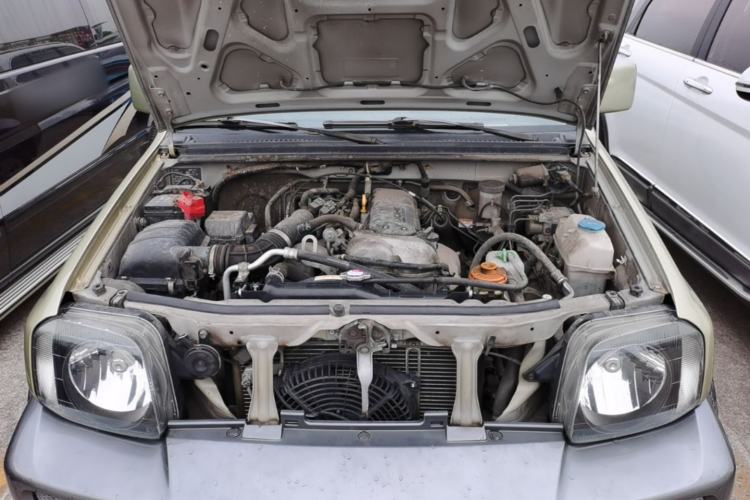 Used Suzuki Jimny 2009 1.3 AT Fashion Edition Engine Bay