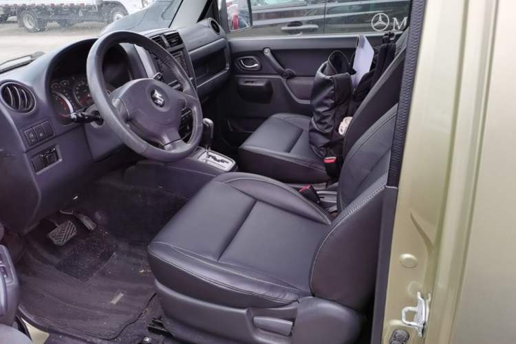 Used Suzuki Jimny 2009 1.3 AT Fashion Edition Left Front Seat