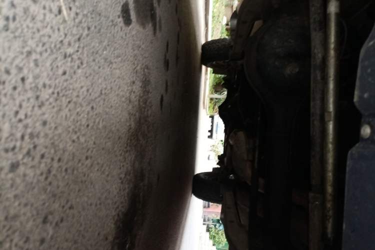 Used Suzuki Jimny 2009 1.3 MT Fashion Edition Chassis Front