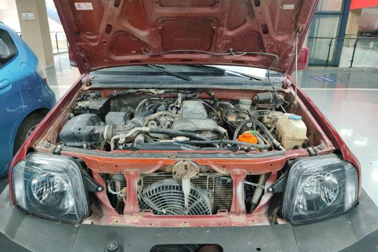 Used Suzuki Jimny 2009 1.3 MT Fashion Edition Engine Bay
