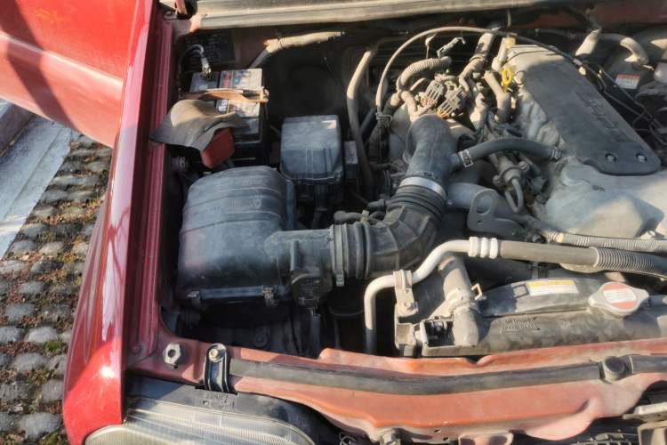 Used Suzuki Jimny 2009 1.3 AT Fashion Edition Engine Bay Right