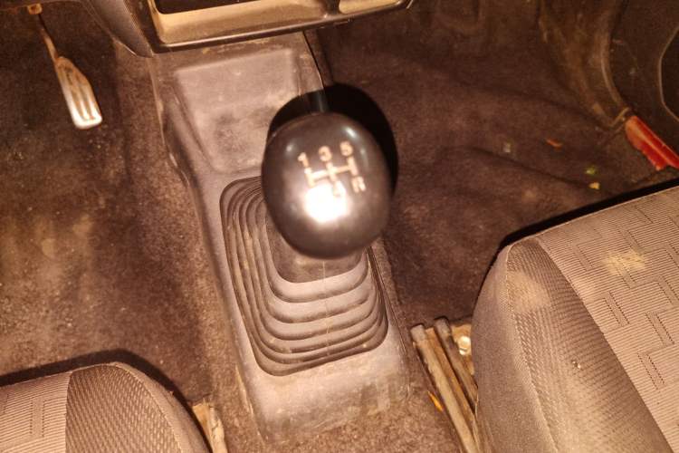 Used Suzuki Jimny 2009 1.3 MT Fashion Edition Gear Lever