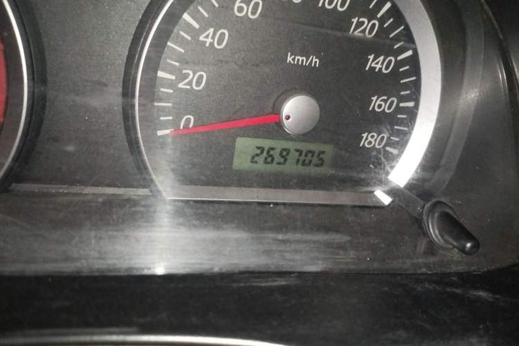 Used Suzuki Jimny 2009 1.3 MT Fashion Edition Odometer Close Up