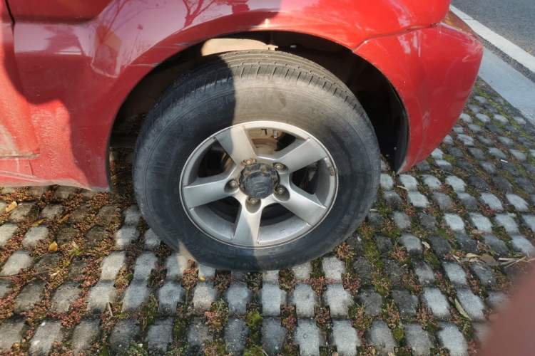 Used Suzuki Jimny 2009 1.3 AT Fashion Edition Right Front Wheel Hub