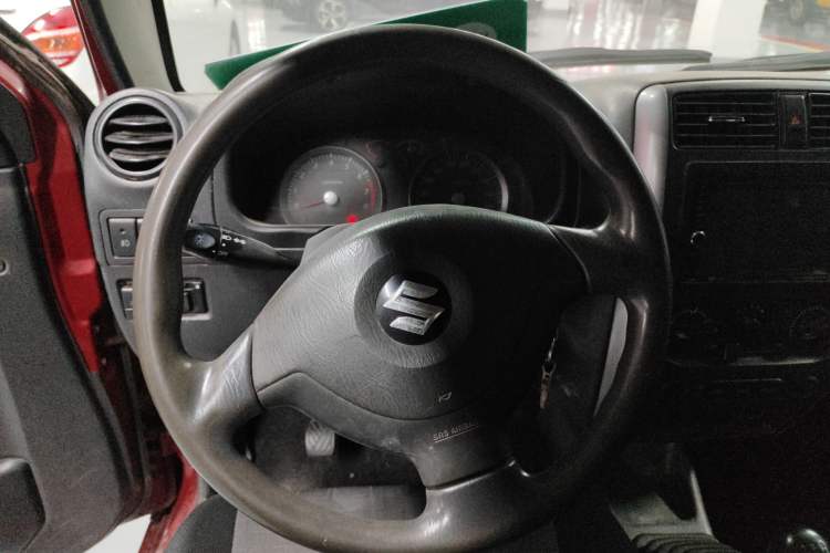 Used Suzuki Jimny 2009 1.3 MT Fashion Edition Steering Wheel