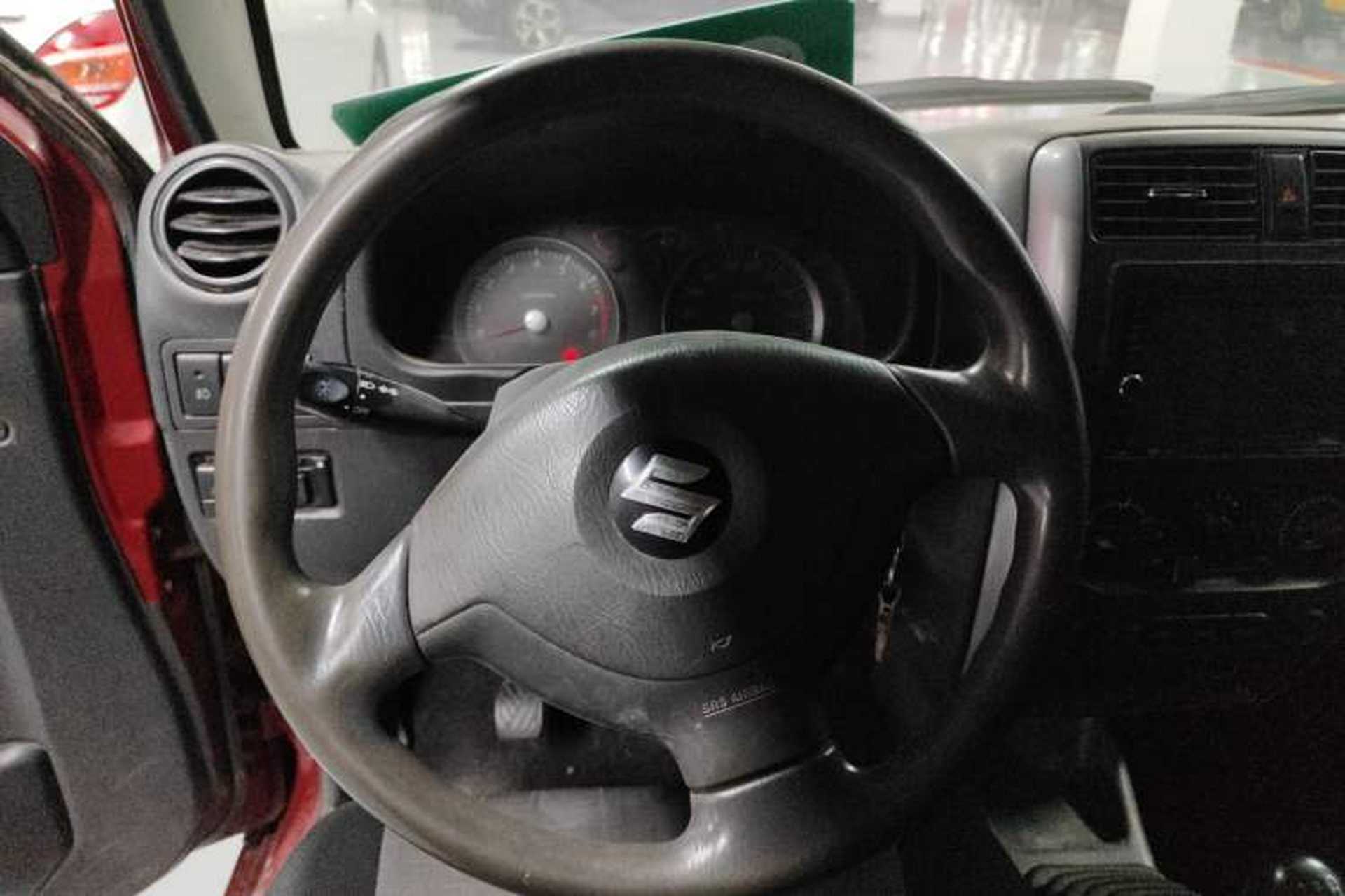 Used Suzuki Jimny 2009 1.3 MT Fashion Edition Steering Wheel