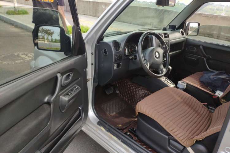 Used Suzuki Jimny 2009 1.3 AT Fashion Edition Driver Seat