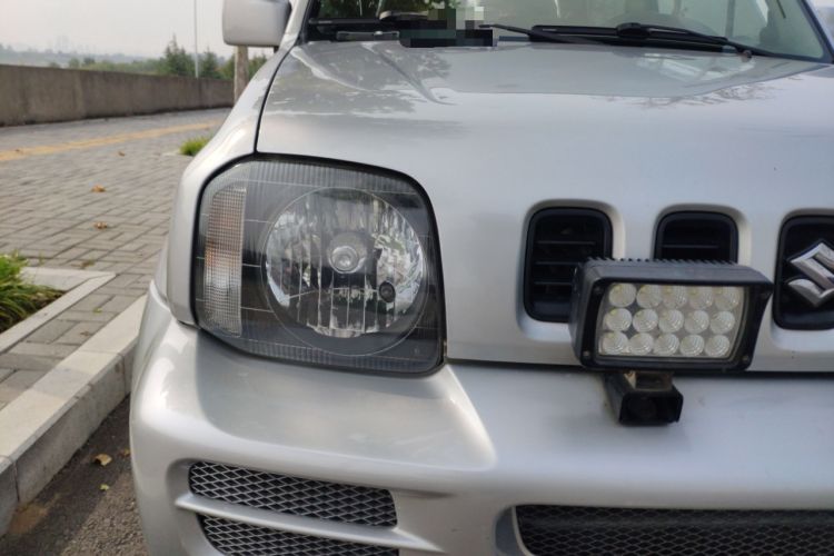 Used Suzuki Jimny 2009 1.3 AT Fashion Edition Right Front Headlight