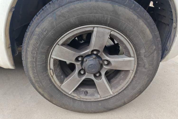 Used Suzuki Jimny 2009 1.3 AT Fashion Edition Right Front Wheel Hub