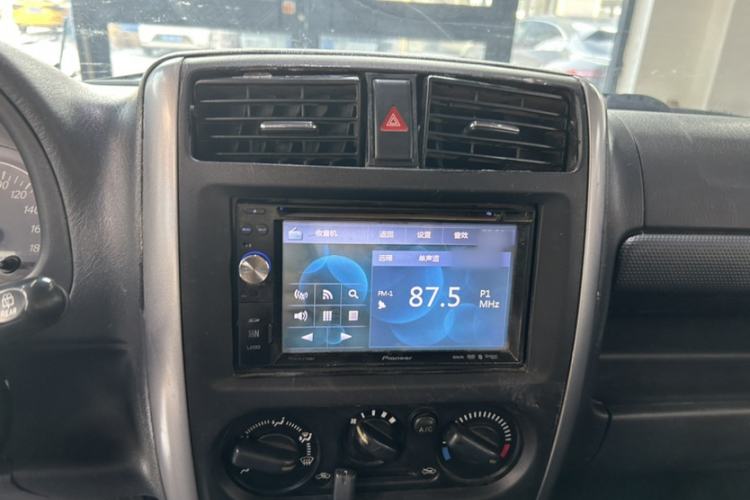 Used Suzuki Jimny 2010 1.3 AT Fashion Limited Edition Audio And AC Panel
