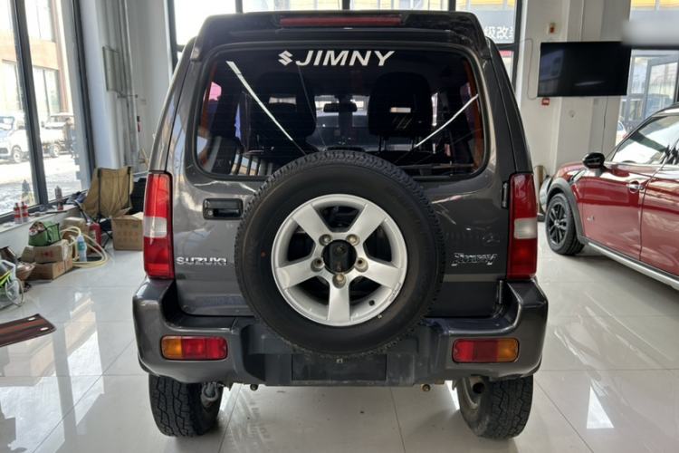 Used Suzuki Jimny 2010 1.3 AT Fashion Limited Edition Exterior 3