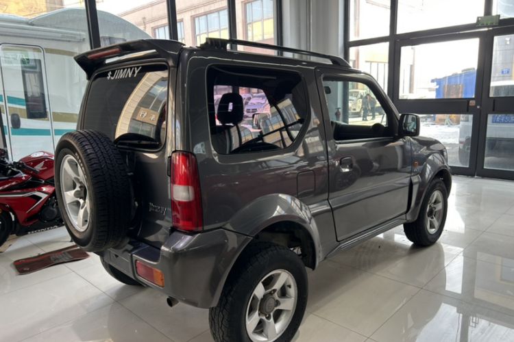 Used Suzuki Jimny 2010 1.3 AT Fashion Limited Edition Exterior 6