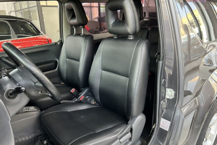 Used Suzuki Jimny 2010 1.3 AT Fashion Limited Edition Left Front Seat