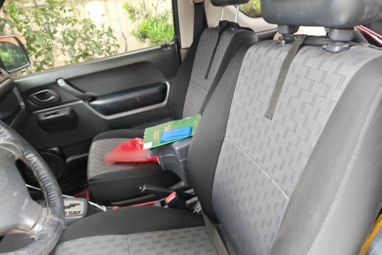 Used Suzuki Jimny 2010 1.3 AT Fashion Limited Edition Left Front Seat