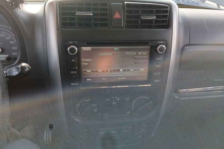 Used Suzuki Jimny 2011 1.3 AT Audio And AC Panel