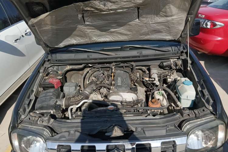 Used Suzuki Jimny 2011 1.3 AT Engine Bay