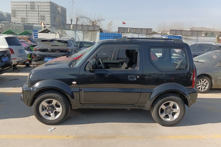 Used Suzuki Jimny 2011 1.3 AT Left Side