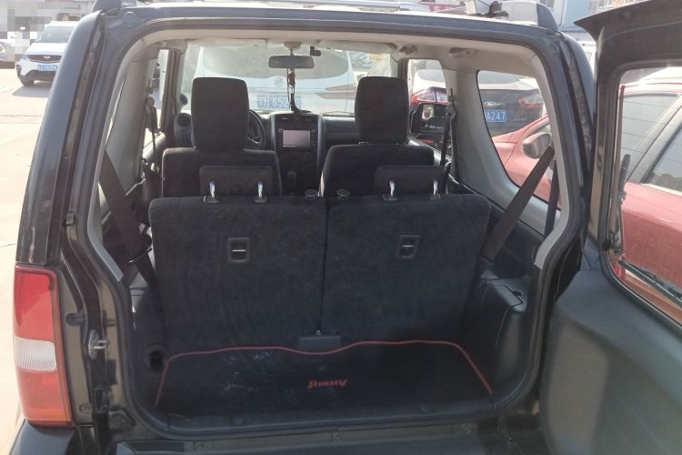 Used Suzuki Jimny 2011 1.3 AT Trunk