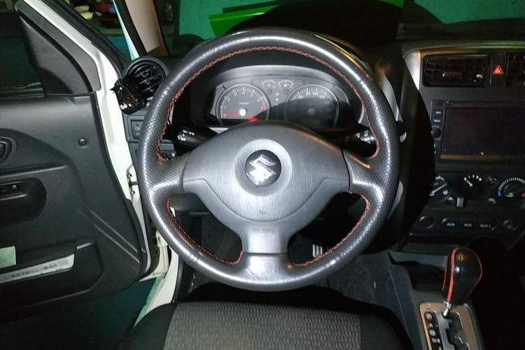 Used Suzuki Jimny 2011 1.3 AT Steering Wheel