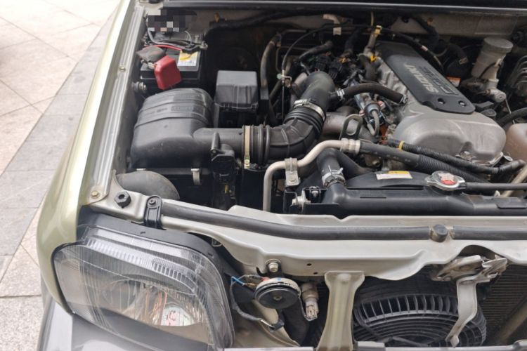 Used Suzuki Jimny 2011 1.3 AT Engine Bay Right