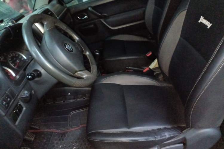 Used Suzuki Jimny 2011 1.3 MT Two-Tone Navigation Edition Left Front Seat