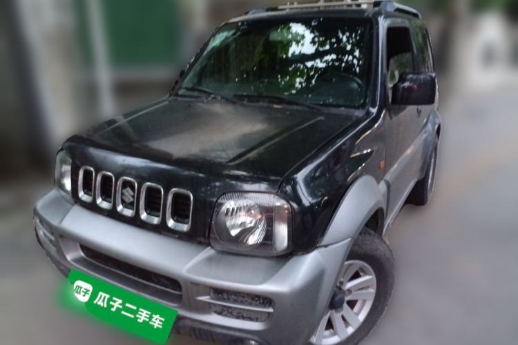 Used Suzuki Jimny 2011 1.3 MT Two-Tone Navigation Edition Guazi used car, China used car export, Used car for sale, Used  cars, Cheapest cars for sale