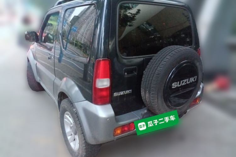 Used Suzuki Jimny 2011 1.3 MT Two-Tone Navigation Edition Rear Left 45 Deg
