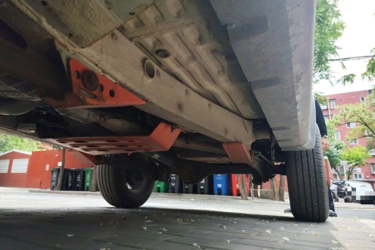 Used Suzuki Jimny 2011 1.3 AT Two-Tone Navigation Version Chassis Front Left