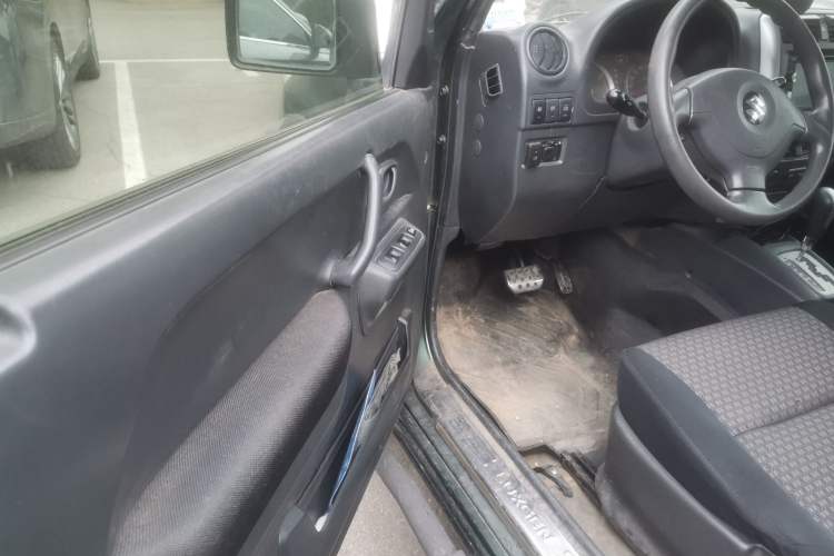 Used Suzuki Jimny 2011 1.3 AT Driver Seat