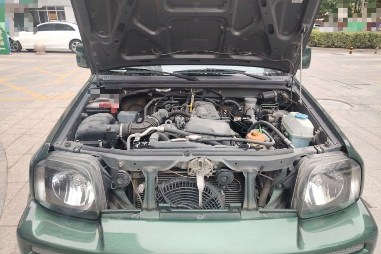 Used Suzuki Jimny 2011 1.3 AT Navigation Edition Engine Bay