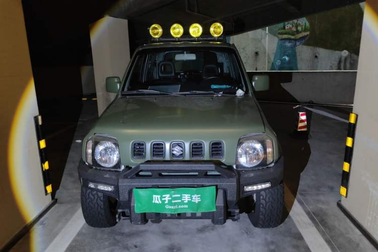 Used Suzuki Jimny 2011 1.3 AT Front